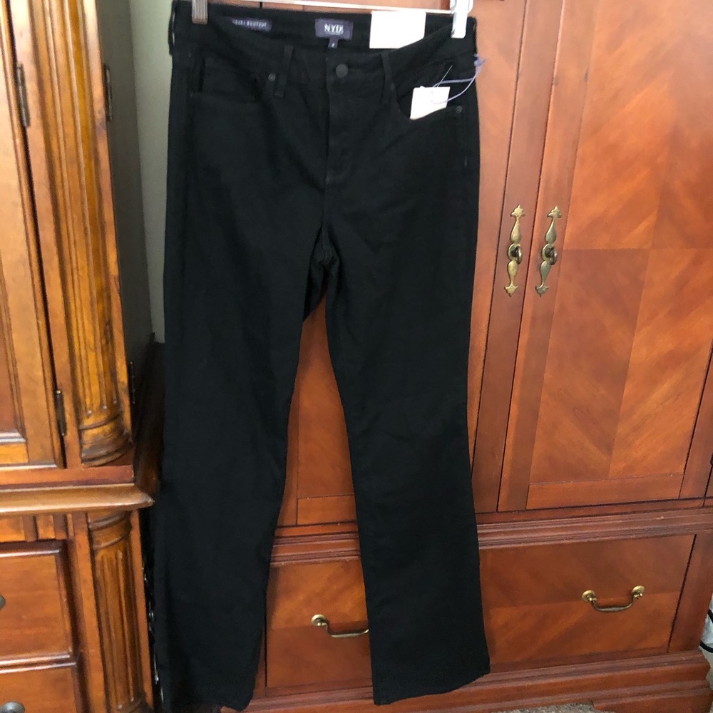 New* Black NYDJ size 4 Barbara Bootcut Jeans